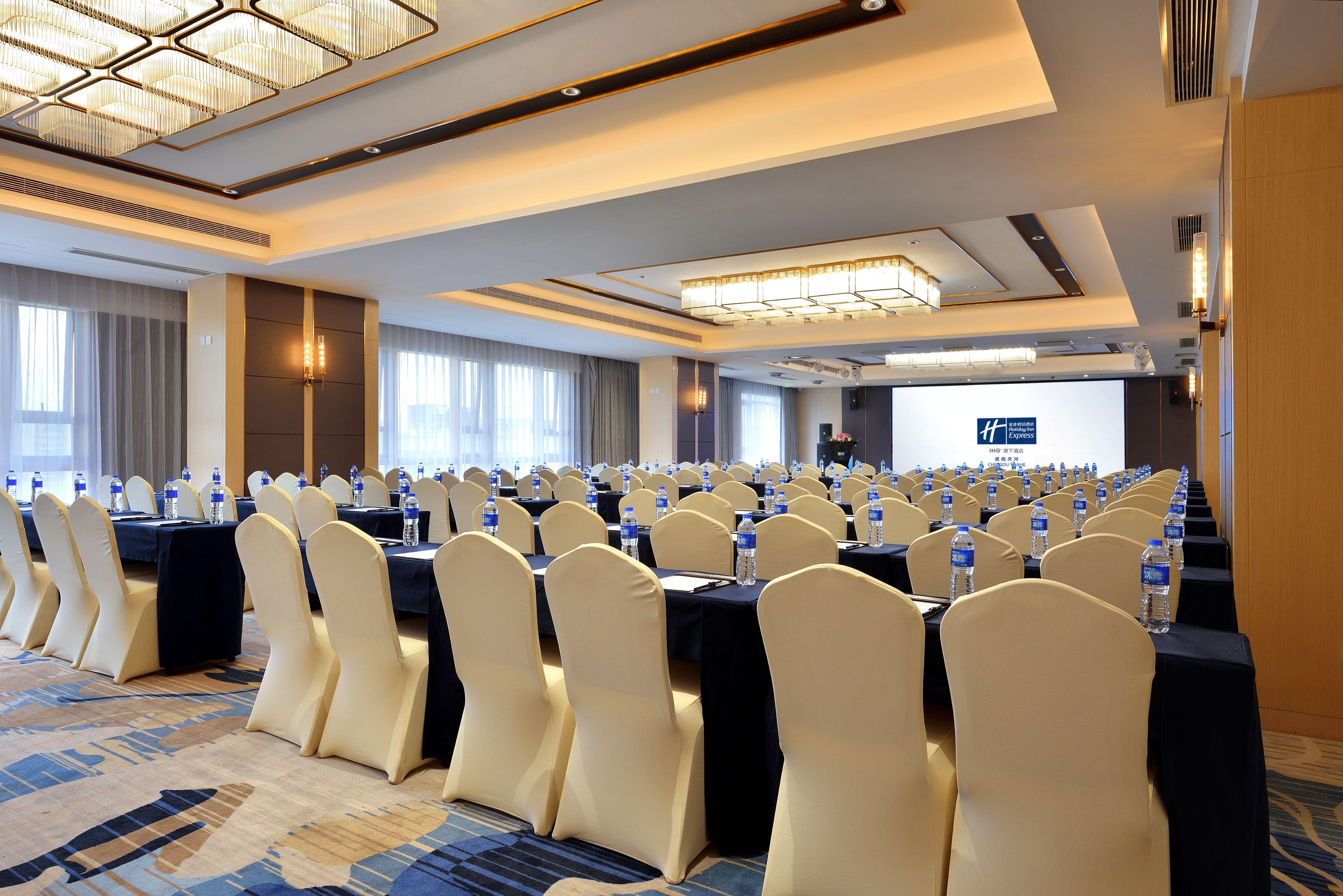 Holiday Inn Express Chengdu Tianhe By Ihg Pixian Esterno foto