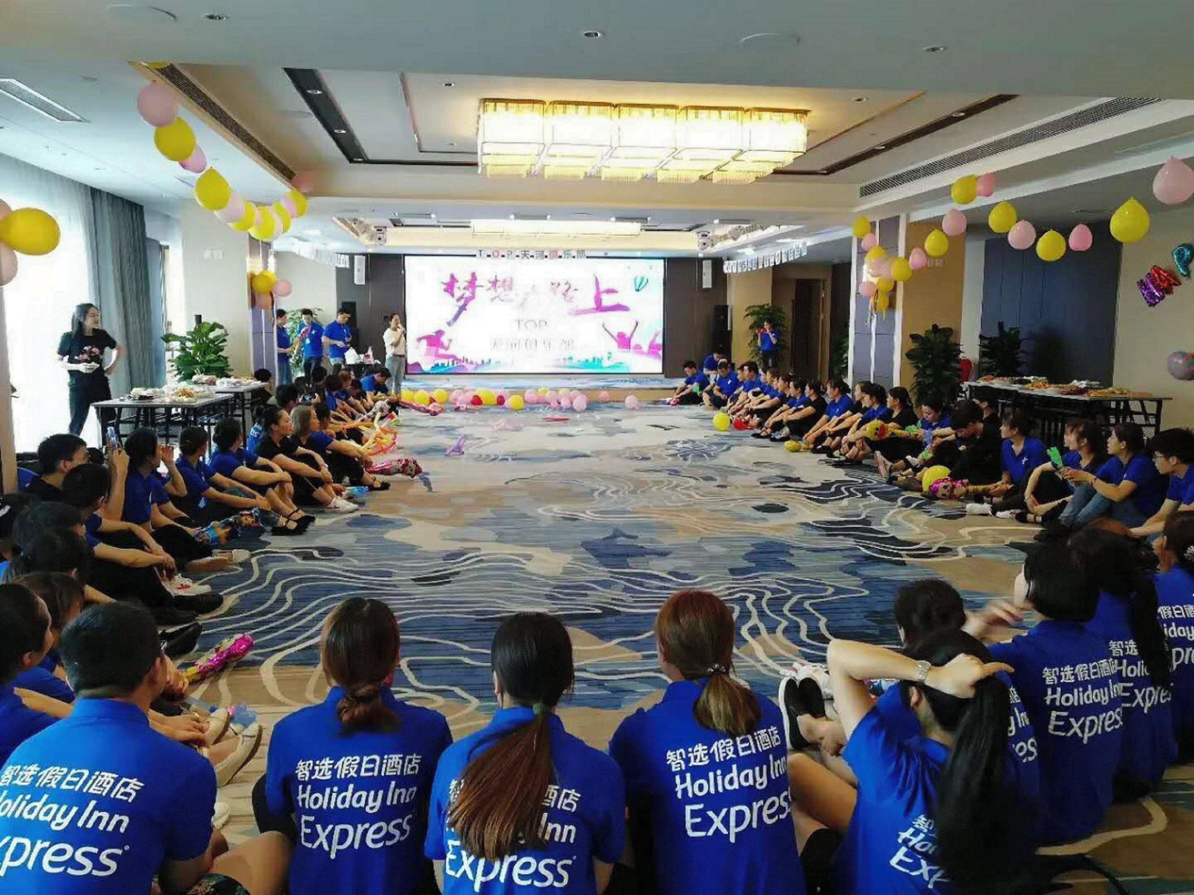 Holiday Inn Express Chengdu Tianhe By Ihg Pixian Esterno foto
